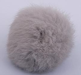 Pompon 10 cm  z królika